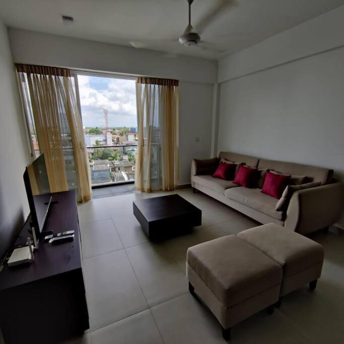 Modern Apartment In Close Proximity To The Beach 可倫坡 外观 照片