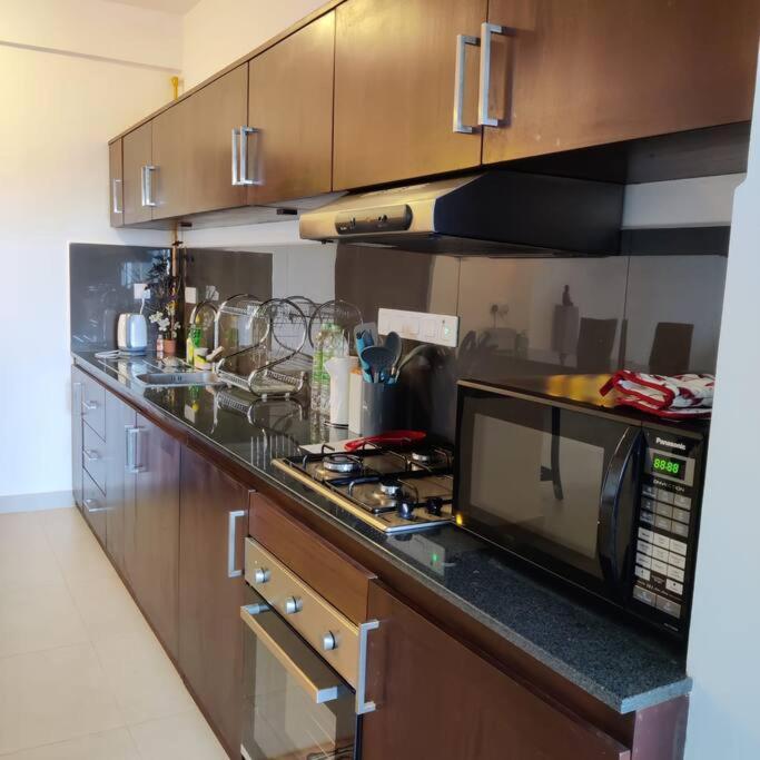 Modern Apartment In Close Proximity To The Beach 可倫坡 外观 照片